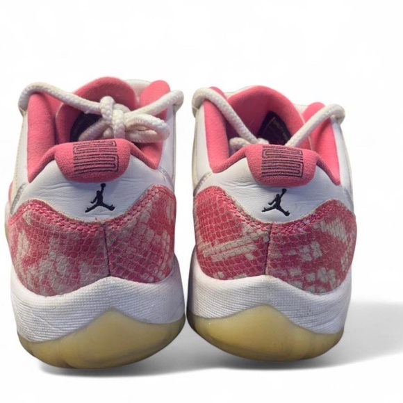 Women's size 8.5 Air Jordan 11 Retro Low sneakers “Pink Snakeskin" - Picture 3 of 5